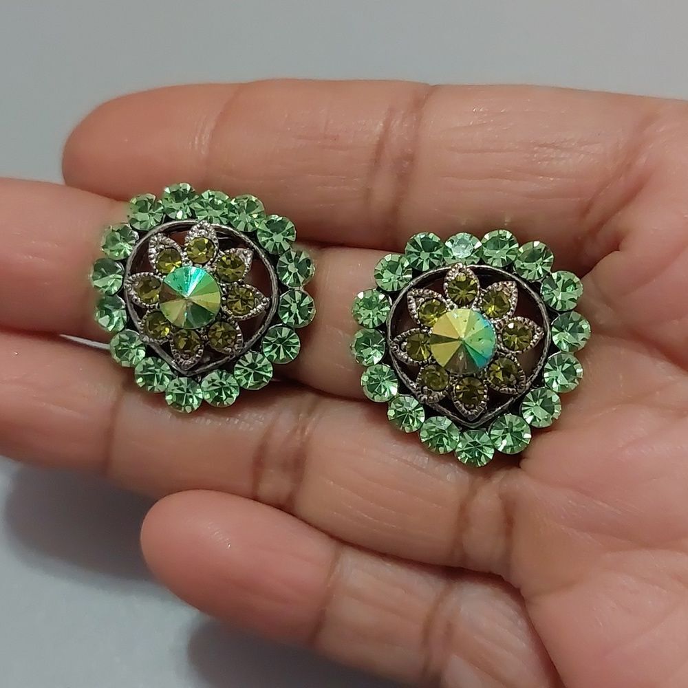 Vintage Green AB Rhinestones Flower Clip on Earrings - Picture 2 of 4